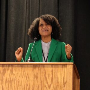 Speaker delivers lecture at science society's Annual Meeting.